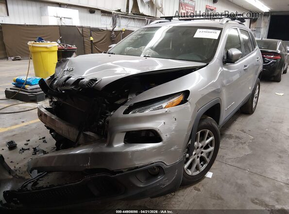 1C4PJMCS5HD220528 2017 JEEP CHEROKEE Silver Przód lewy