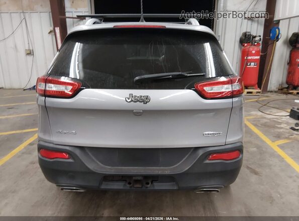 1C4PJMCS5HD220528 2017 JEEP CHEROKEE Silver 