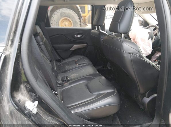 1C4PJMDB2JD610653 2018 JEEP CHEROKEE Black VIN կոդի պիտակի տեսք