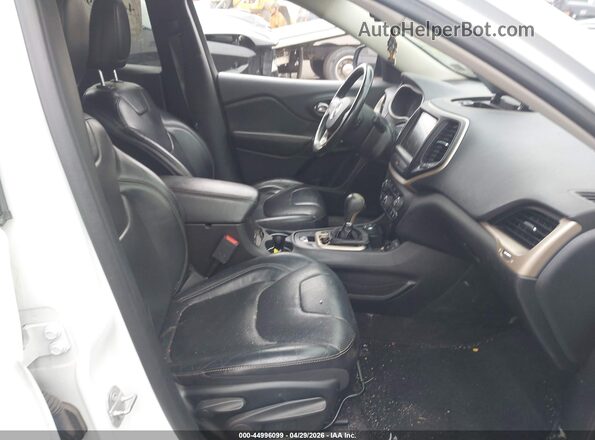 1C4PJMDB3HW524718 2017 JEEP CHEROKEE Белый Вид салона спереди