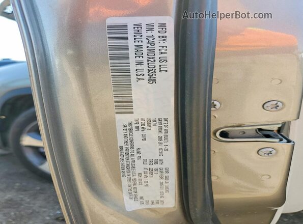 1C4PJMDX2LD635485 2020 JEEP CHEROKEE Gray Vista del compartimento del motor