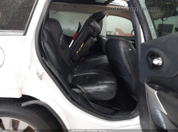 1C4PJMJSXHW590834 2017 JEEP CHEROKEE White Vista de la etiqueta del VIN
