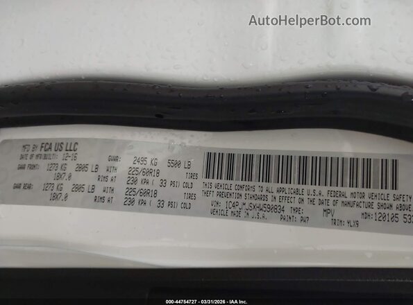 1C4PJMJSXHW590834 2017 JEEP CHEROKEE White Vista del compartimento del motor