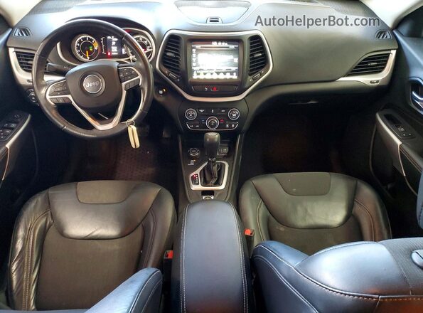 1C4PJMLB9JD601367 2018 JEEP CHEROKEE White Widok deski rozdzielczej