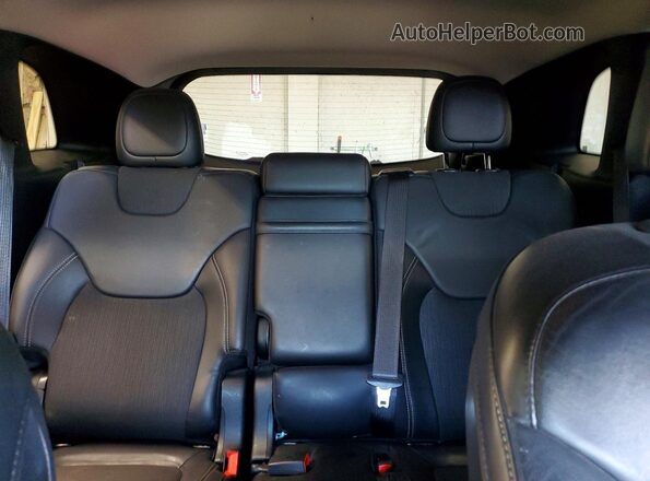 1C4PJMLB9JD601367 2018 JEEP CHEROKEE White Widok tylnych siedzeń