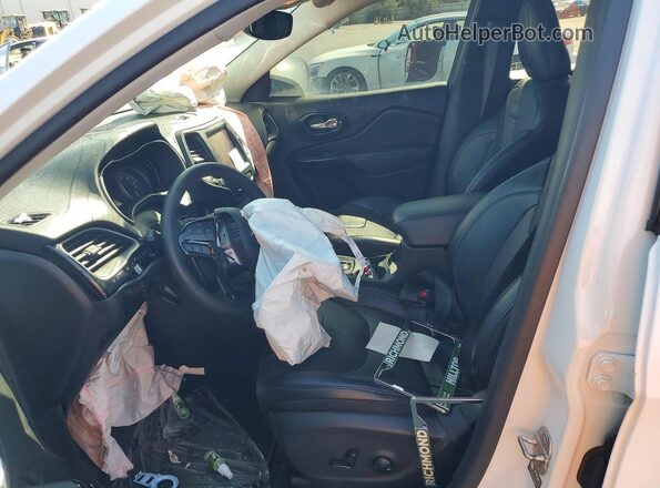 1C4PJMMB2PD113689 2023 JEEP CHEROKEE White Вид салону спереду
