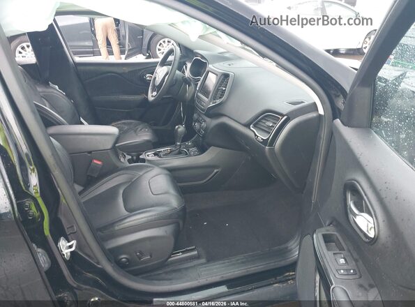 1C4PJMMB6PD107698 2023 JEEP CHEROKEE Черный Вид салона спереди