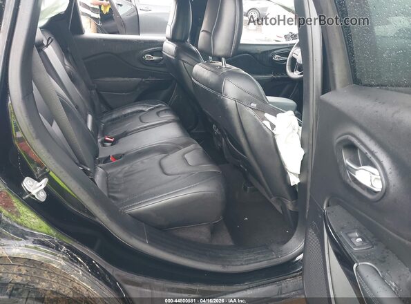 1C4PJMMB6PD107698 2023 JEEP CHEROKEE Черный Вид наклейки с VIN-кодом