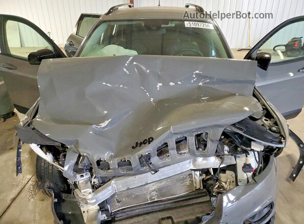1C4PJMMB6PD111587 2023 JEEP CHEROKEE Gray Շարժիչի բաժամունքի տեսք