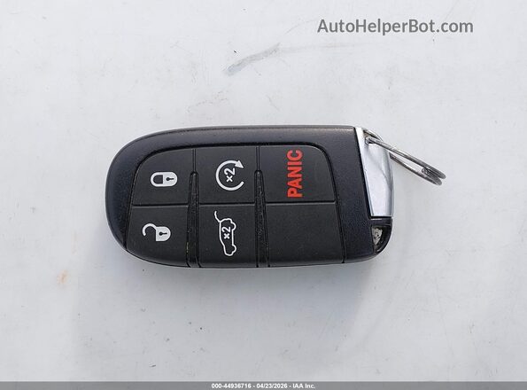 1C4RJEAGXKC574796 2019 JEEP GRAND CHEROKEE Белый Вид панели приборов