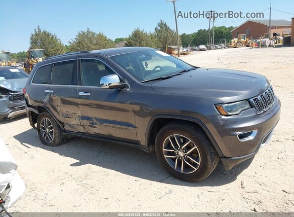 1C4RJEBG2HC867812 2017 JEEP GRAND CHEROKEE Gray Rear interior view