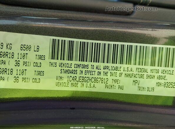 1C4RJEBG2HC867812 2017 JEEP GRAND CHEROKEE Gray Engine compartment view