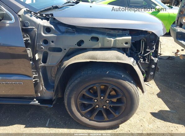 1C4RJEBG3HC798418 2017 JEEP GRAND CHEROKEE Gray 