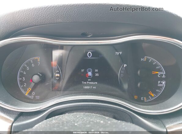 1C4RJEBG8HC868012 2017 JEEP GRAND CHEROKEE Black Widok tylnych siedzeń