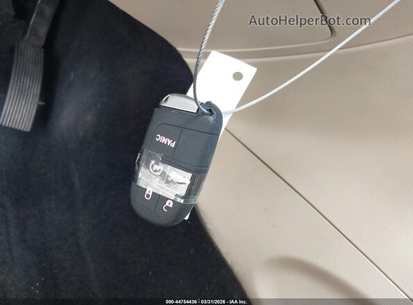 1C4RJEBG8HC868012 2017 JEEP GRAND CHEROKEE Black Widok deski rozdzielczej