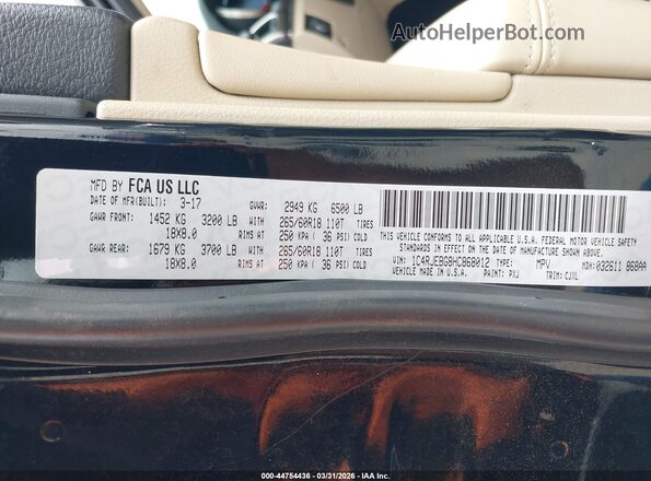 1C4RJEBG8HC868012 2017 JEEP GRAND CHEROKEE Black Widok komory silnika