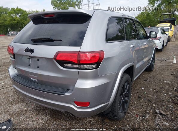 1C4RJFAG7JC503091 2018 JEEP GRAND CHEROKEE Silver Rear right