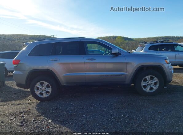 1C4RJFAGXHC658079 2017 JEEP GRAND CHEROKEE Gray Vista interior trasera