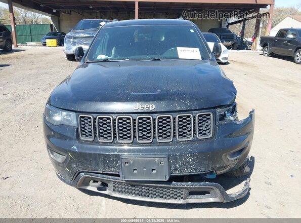 1C4RJFBG4HC624010 2017 JEEP GRAND CHEROKEE Black Instrument cluster view