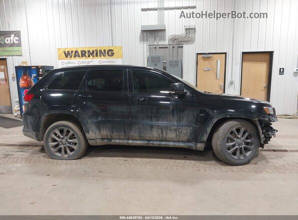 1C4RJFCG2JC230591 2018 JEEP GRAND CHEROKEE Black Widok wnętrza z tyłu