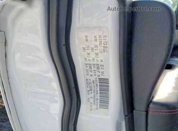 1C4SDJCT3HC679328 2017 DODGE DURANGO White Vista del compartimento del motor