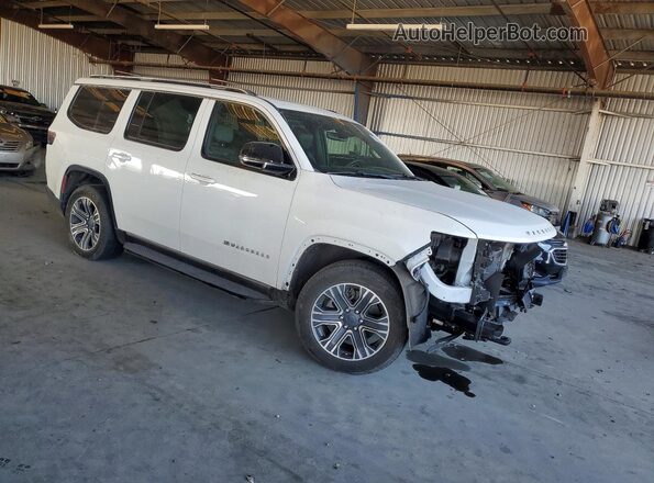 1C4SJVAP9PS561620 2023 JEEP WAGONEER White Delantero derecho