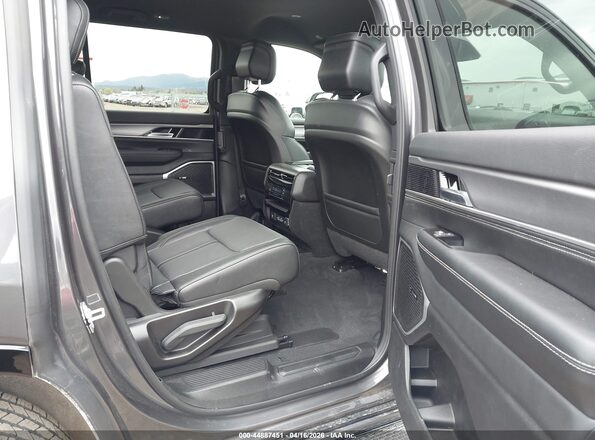 1C4SJVBPXTS166144 2026 JEEP GRAND WAGONEER Gray Widok naklejki z numerem VIN