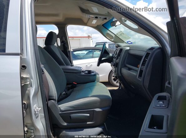 1C6RR6FT7HS805566 2017 RAM 1500 Gray წინა სალონის ხედი