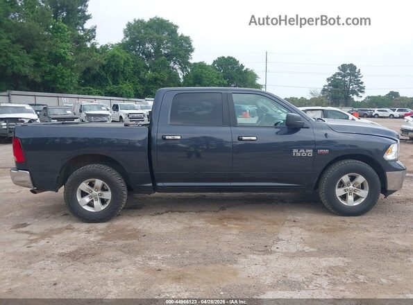 1C6RR6LT5JS303536 2018 RAM 1500 Gray Rear interior view