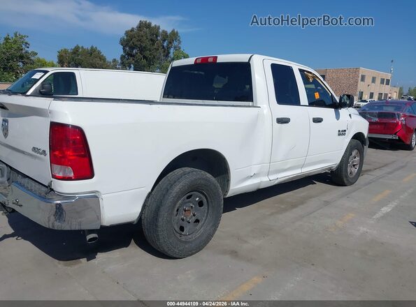1C6RR7FG7JS159511 2018 RAM 1500 Белый Задняя правая четверть