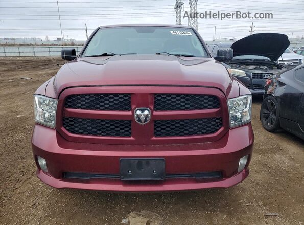 1C6RR7FT8JS184804 2018 RAM 1500 Red Widok z przodu