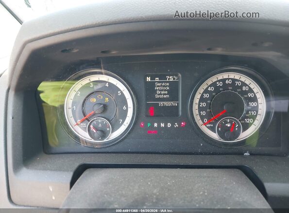 1C6RR7GGXGS165987 2016 RAM 1500 Black Widok tylnych siedzeń