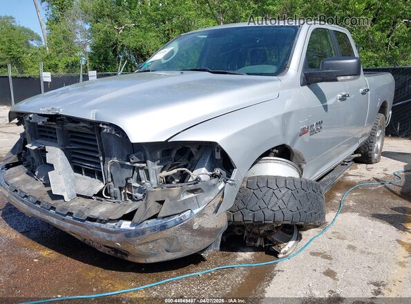 1C6RR7GT8JS104318 2018 RAM 1500 Silver Przód lewy