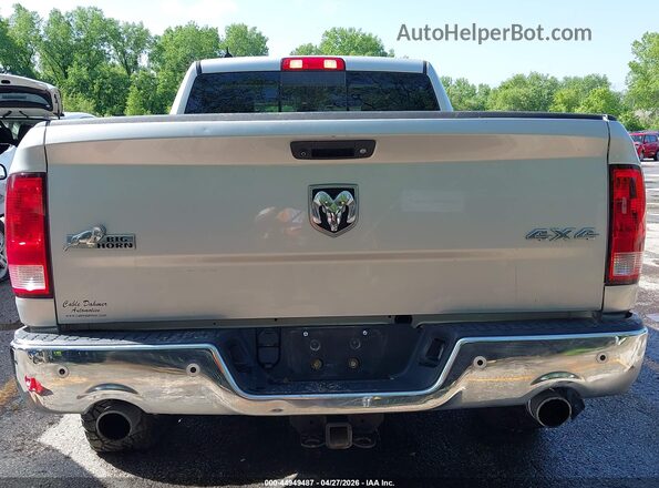 1C6RR7GT8JS104318 2018 RAM 1500 Silver 