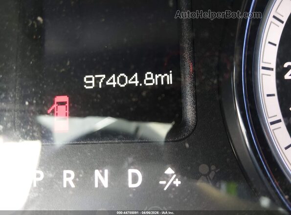 1C6RR7KGXJS348238 2018 RAM 1500 Maroon 