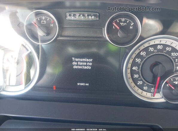 1C6RR7MT7GS215357 2016 RAM 1500 Red Vista de los asientos traseros