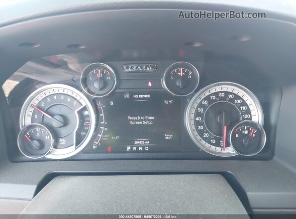 1C6RR7MT7GS315670 2016 RAM 1500 Maroon Вид задніх сидінь