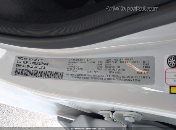 1C6RREJM2MN828062 2021 RAM 1500 White Vista del compartimento del motor
