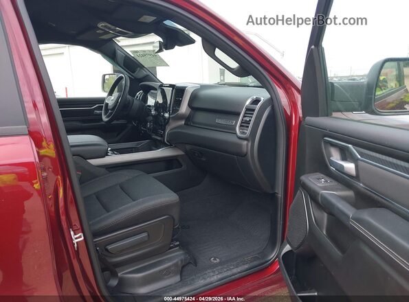 1C6SRFFP8SN518232 2025 RAM 1500 Burgundy Widok wnętrza z przodu