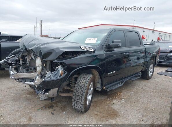 1C6SRFFP8SN601014 2025 RAM 1500 Black Առջևի ձախ երեք քառորդ տեսարան