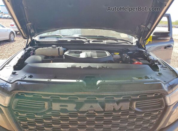 1C6SRFFPXTN165641 2026 RAM 1500 Charcoal Rear interior view