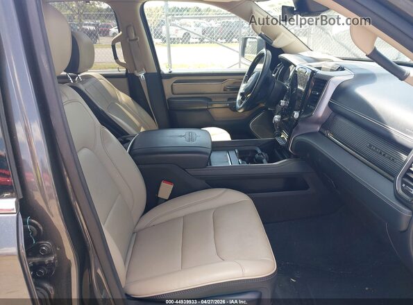 1C6SRFHT1LN224022 2020 RAM 1500 Gray Front interior view