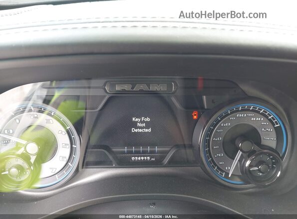 1C6SRFHT3NN453840 2022 RAM 1500 Белый Вид задних сидений