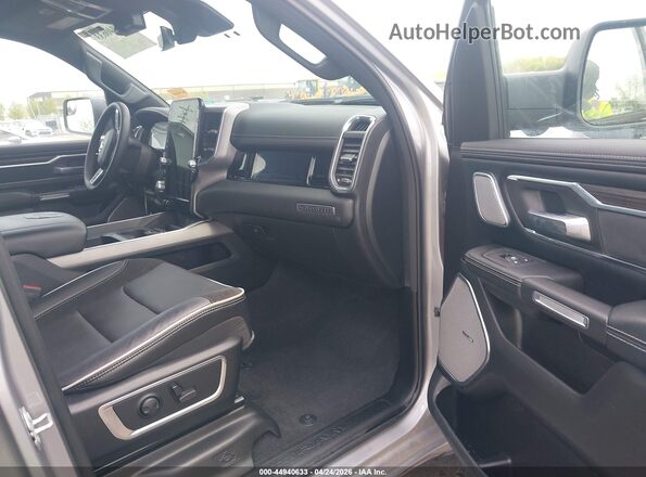 1C6SRFJP4SN613331 2025 RAM 1500 Silver წინა სალონის ხედი