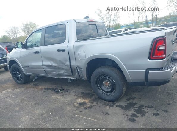 1C6SRFJP4SN613331 2025 RAM 1500 Silver სალონის 360-გრადუსიანი ხედი