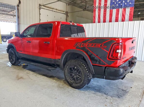 1C6SRFLP4SN735653 2025 RAM 1500 Красный Задняя левая четверть