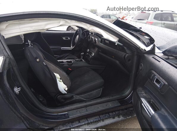 1FA6P8TH0M5118733 2021 FORD MUSTANG Черный Вид салона спереди
