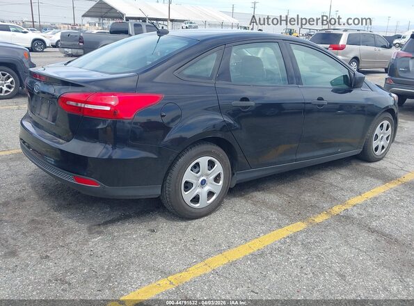 1FADP3E26HL348216 2017 FORD FOCUS Черный Задняя правая четверть