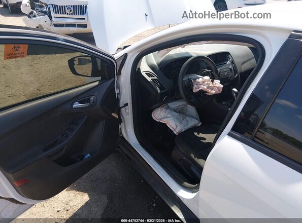 1FADP3F22GL241757 2016 FORD FOCUS White ხელსაწყოთა პანელის ხედი