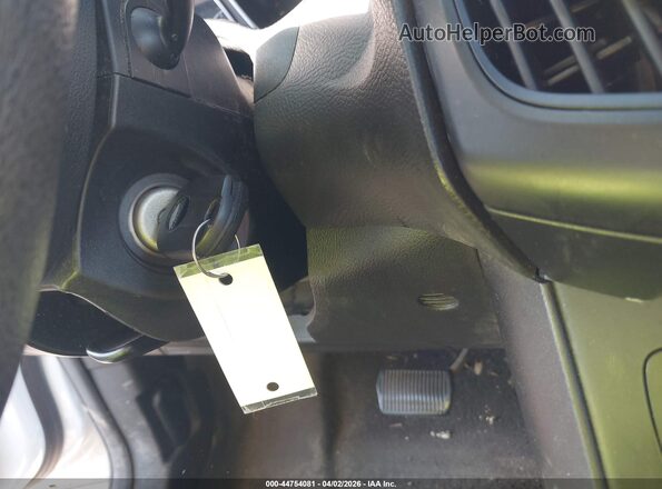 1FADP3F23JL327246 2018 FORD FOCUS Белый Вид панели приборов